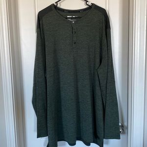 Men’s long sleeve shirt, size 3XLT
